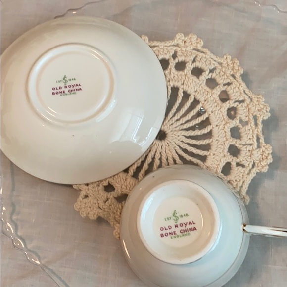 Gorgeous unique tea cup set - Picture 4 of 5